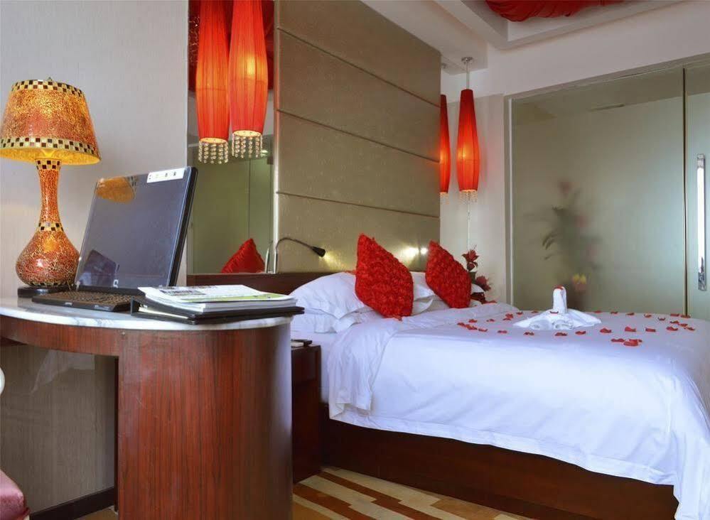Huangma Holiday Hotel Haikou  Εξωτερικό φωτογραφία